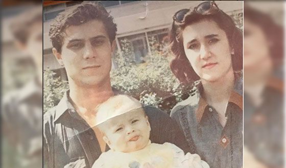 Алмас Гатауллин в детстве с родителями