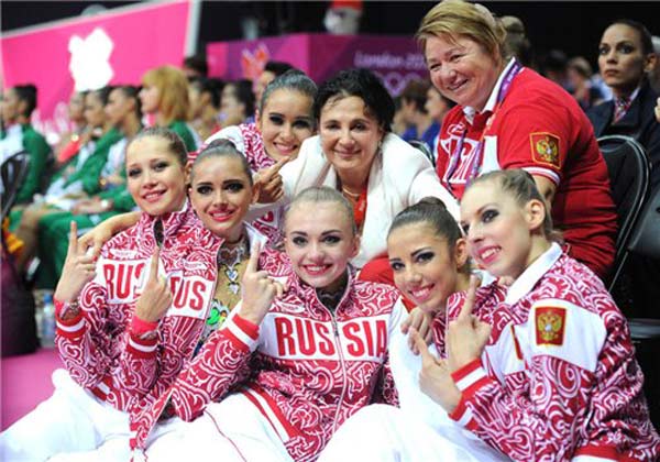 Ирина Винер со своими воспитанницами