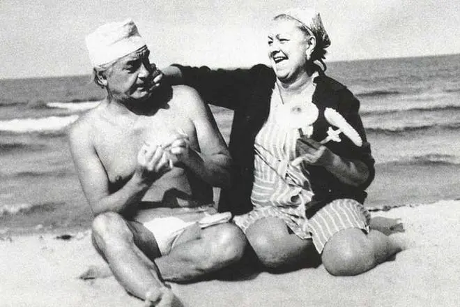 Людмила Целиковская и Юрий Любимов