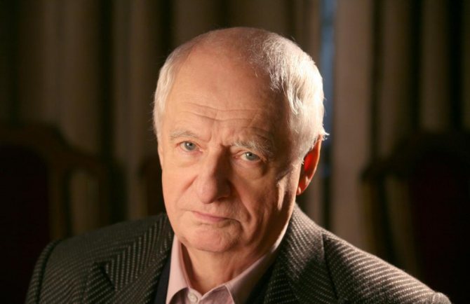 Марк Захаров