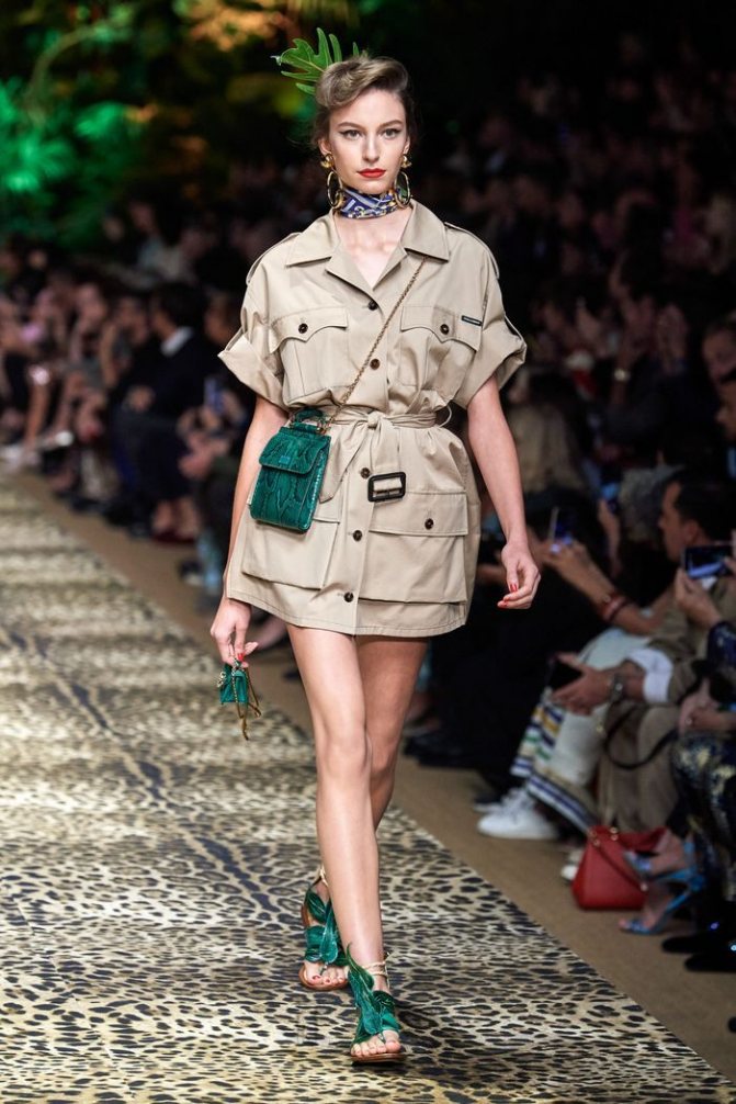 Модное платье 2021 из коллекции Dolce
