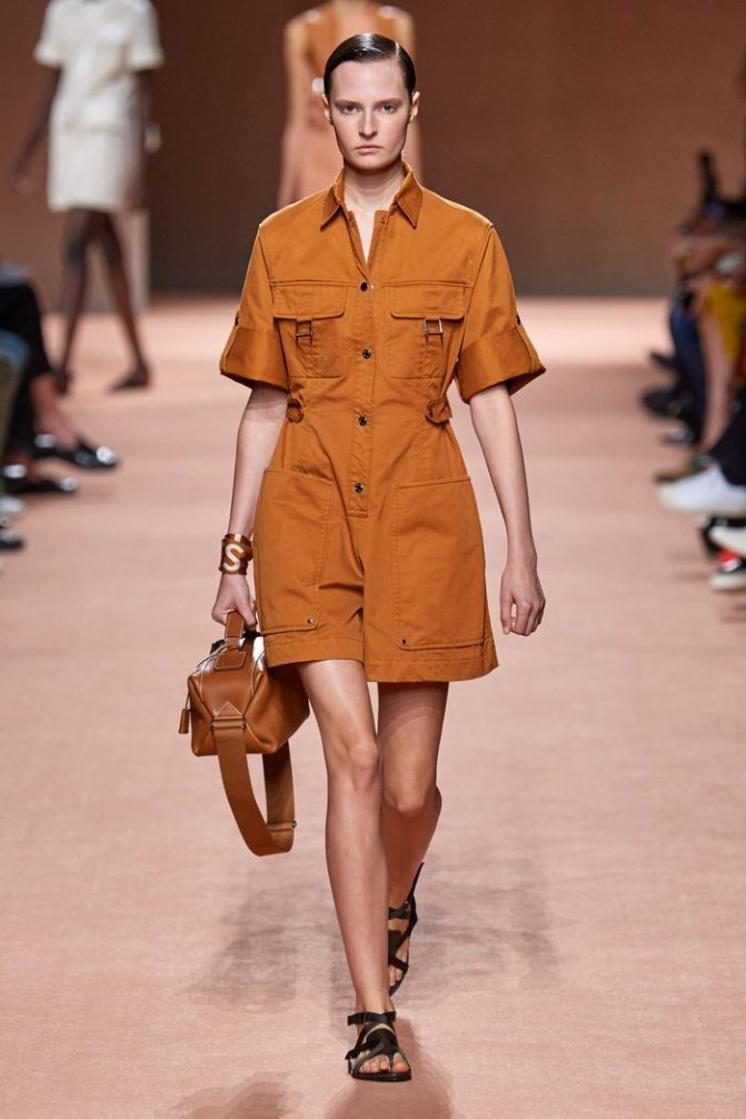 Модное платье 2021 из коллекции Hermès