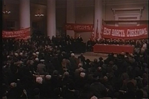 Совместно с итальянскими и мексиканскими кинематографистами Сергей Бондарчук снял фильм о мексиканской революции 1910 года - «Красные колокола, фильм первый – Мексика в огне». Главные роли в картине исполнили Франко Неро, Урсула Андресс и Хорхе Луке. Не ф