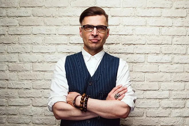 Телеведущий Александр Анатольевич