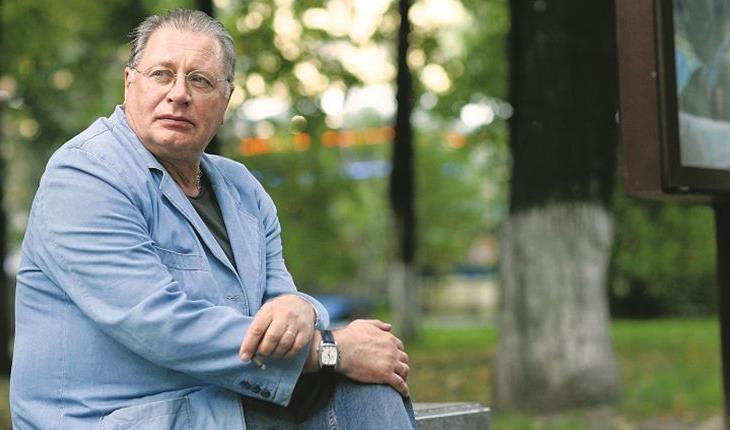 Валентин Смирнитский - его рост составляет 188 сантиметра