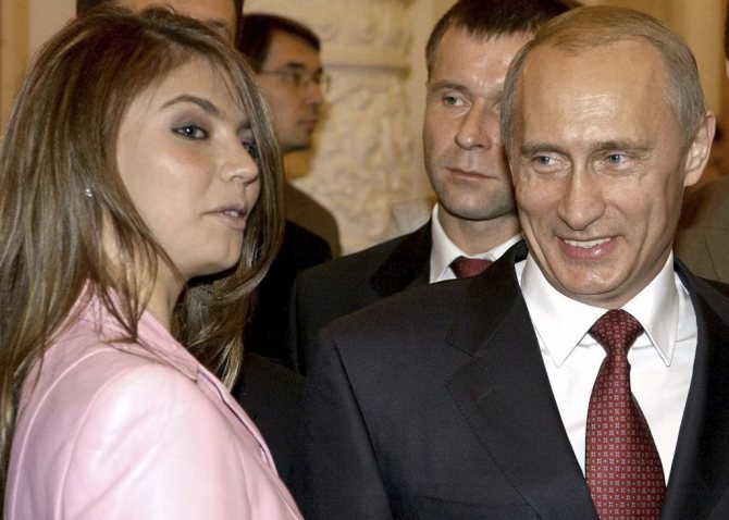 Венчание Алины Кабаевой и Владимира Путина. Как Кремле отыграли свадьбу?